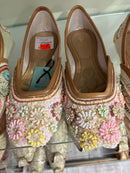 LADIES FOOTWEAR- no 7