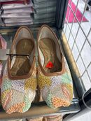 LADIES FOOTWEAR- No 9