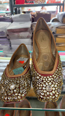 LADIES FOOTWEAR- no8