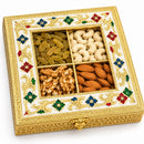 Dry fruit box