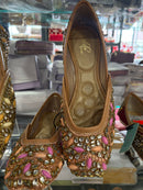 LADIES FOOTWEAR- no 8