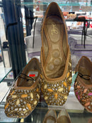 LADIES FOOTWEAR- no 7