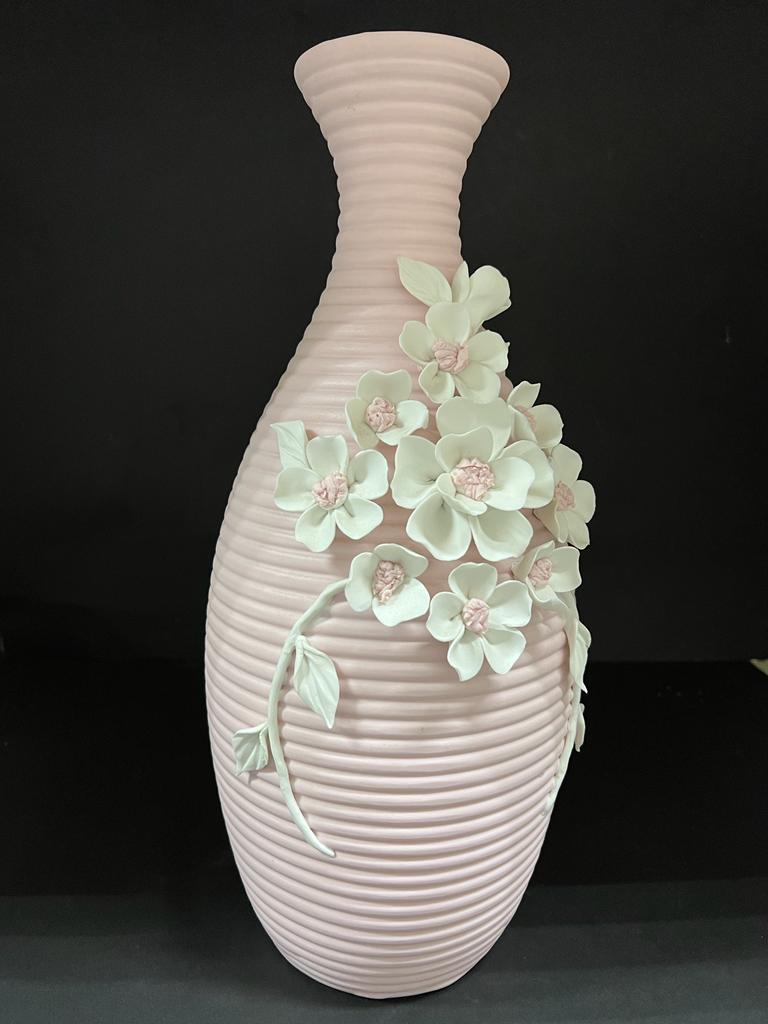 Vase (Ceramic)