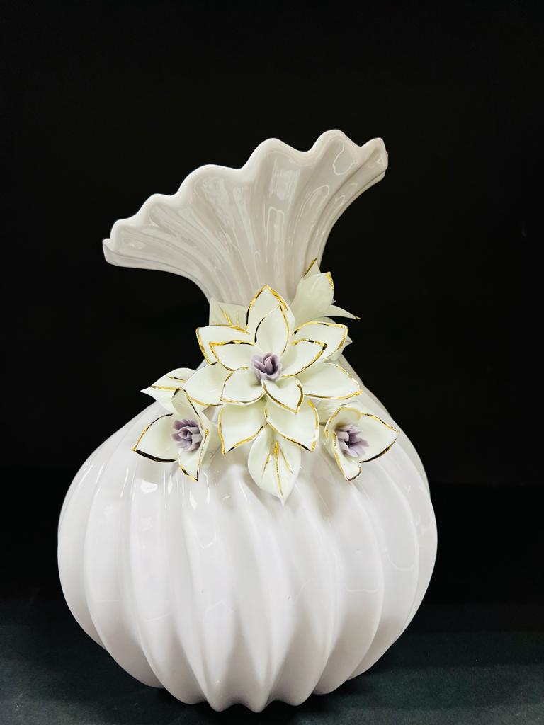 Vase (Ceramic)