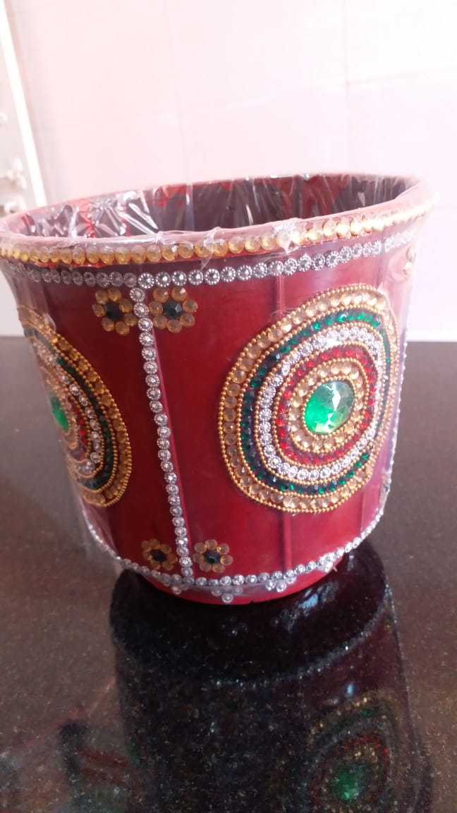 Fancy Pot-Kunda